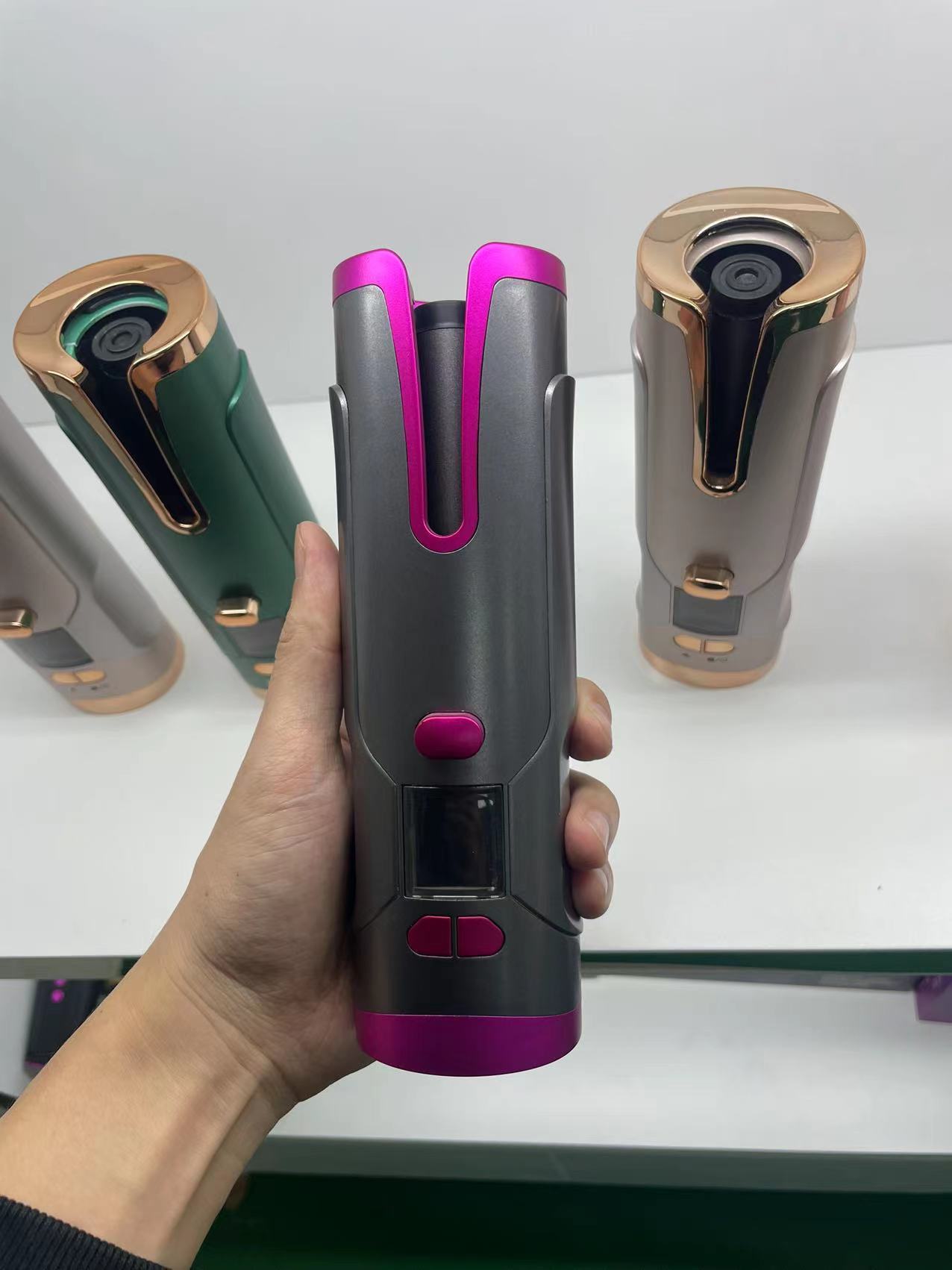 Rizador de pelo automático recargable para mujer, rizador de pelo portátil con pantalla LCD, rizador de ondas giratorio de cerámica